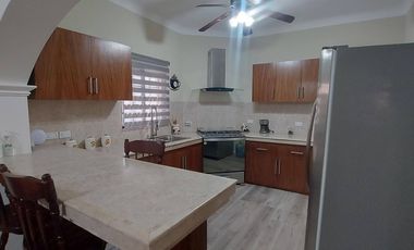 Casa en renta cerca del Centro y Malecon de La Paz, 2 recamaras amueblada