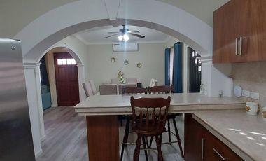 Casa en renta cerca del Centro y Malecon de La Paz, 2 recamaras amueblada