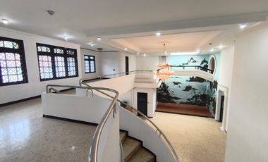 JUAL SEWA RUMAH MEWAH KERTAJAYA INDAH TIMUR