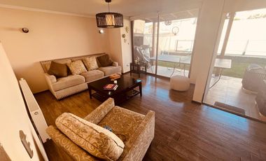 VENDO HERMOSA CASA. CONDOMINIO LOMAS DEL SOL 3 QUILPUÉ