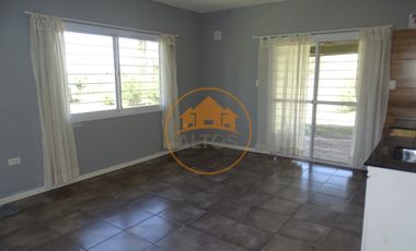 POTRERO DE GARAY- CASA UN DORMITIORIO CON POSIBILIDAD DE AMPLIAR-PILETA-ESCRITURA Y SERVICIOS-CORDOBA