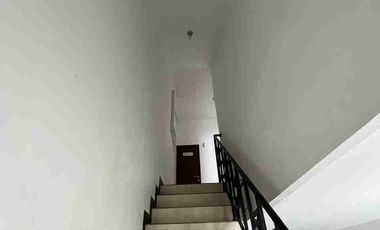 Disewakan dan Dijual ruko central niaga bulevar hijau harapan indah bekasi kota