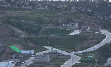 Terreno residencial bvld cuahuatemoc, santa paula