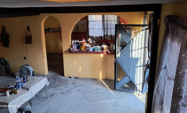 Casa en dos niveles desplantada en un terreno de 757.5 m2 en Acapulco, Gro.