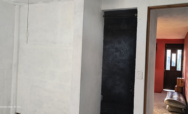 Casa en dos niveles desplantada en un terreno de 757.5 m2 en Acapulco, Gro.