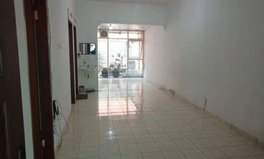 DISEWAKAN RUMAH FULL FURNISHED DI KOMPLEK SETRADAGO ANTAPANI KOTA BANDUNG