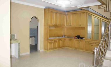 Disewakan Rumah 2 lantai di Kayu Manis Matraman Jakarta Pusat
