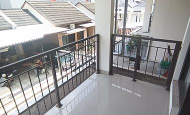 Rumah 2Lt 3 kamar tidur di arcamanik antapani dkt cikutra dan kiaracondong