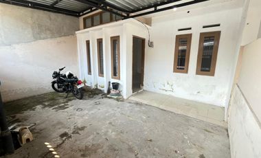 Rumah di kompleks Royal Mataram