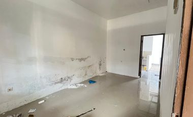 Rumah di kompleks Royal Mataram