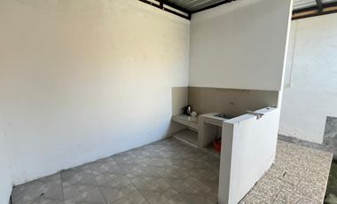 Rumah di kompleks Royal Mataram