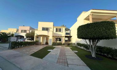 CASA EN RENTA PRIVANZAS TEZAL