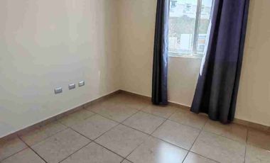 CASA RENTA AL NORTE CON ALBERCA, BELMONTE RESIDENCIAL
