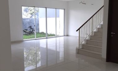 Rumah 2lt 12x20 240m Type 4KT Cluster Palm Spring JGC Jakarta Garden City