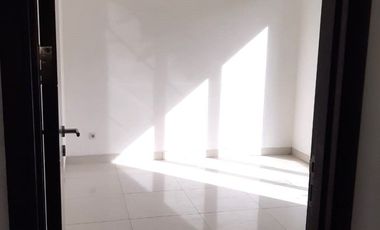 Rumah 2lt 12x20 240m Type 4KT Cluster Palm Spring JGC Jakarta Garden City