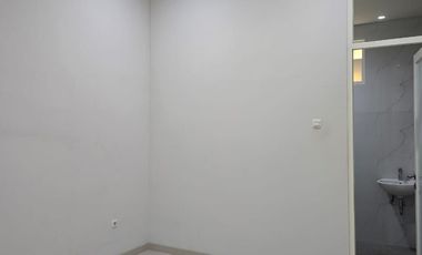 Disewakan Rumah 2 Lantai Citraland Utama