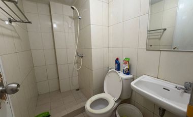 Apartemen The Springlake Summarecon Bekasi, Type 2BR Semifurnish, Siap Huni, Sudah SHM, Harga Nego Tipis