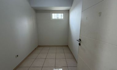 Apartemen The Springlake Summarecon Bekasi, Type 3BR Unfurnish, Siap Huni, Lantai 2 Langsung Akses Pool, Jual Rugi Harga Nego