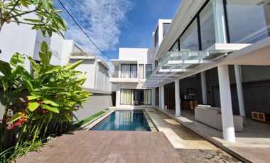 VILLA READY UNIT FURNISHED OCEAN VIEW 3BR BEST LOKASI DI NUSA DUA BALI