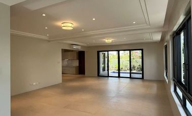 4 Bedroom with pool in Ayala Southvale Primera For Sale