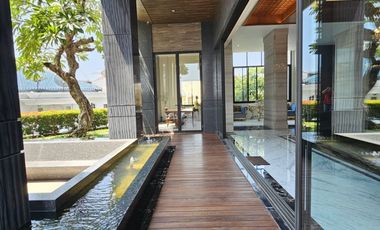 Dijual Rumah Pantai Mutiara Furnished mewah view laut with pool Uk609m2 at Jakut