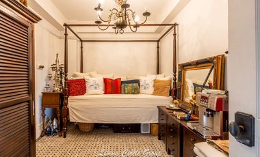 A beautiful cozy  large 3 Bedrooms  + 3 bathrooms for sale & Rent in Sukhumvit soi 24 only 600 meters walk from BTS Phromphong