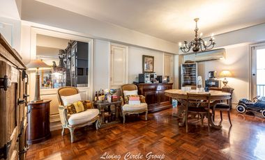A beautiful cozy  large 3 Bedrooms  + 3 bathrooms for sale & Rent in Sukhumvit soi 24 only 600 meters walk from BTS Phromphong
