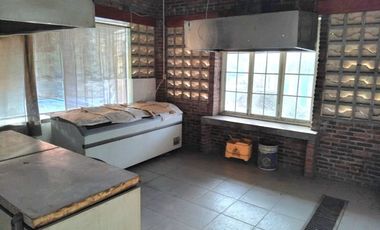 Dijual/Disewakan Rumah Jl. Raya Patmosusastro