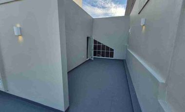 Rumah terawat di pondok indah jakarta selatan