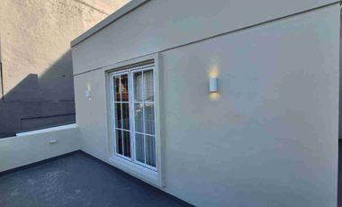 Rumah terawat di pondok indah jakarta selatan