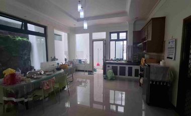 Disewakan Termurah Rumah 2 lantai bersih terawat dekat Gwalk Citraland