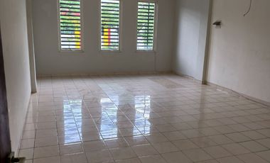 Ruko Alam Sutera di jalan besar Jalur Sutera 3,5 lantai