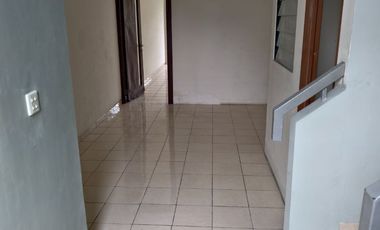 Ruko Alam Sutera di jalan besar Jalur Sutera 3,5 lantai