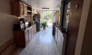 LA FLORIDA, COMODA CASA REMODELADA MUY BIEN CUIDADA.