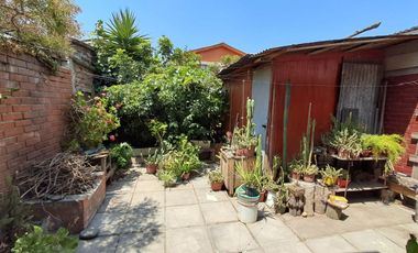 LA FLORIDA, COMODA CASA REMODELADA MUY BIEN CUIDADA.