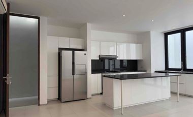 Sewa Rumah Cluster Mewah Kemang LB 928m2 +Swimming Pool