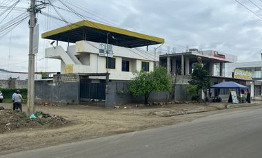 CASA EN VENTA EN PASO LATERAL DE LA CIUDAD DE PORTOVIEJO