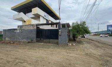 CASA EN VENTA EN PASO LATERAL DE LA CIUDAD DE PORTOVIEJO