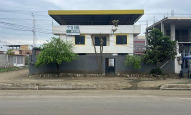 CASA EN VENTA EN PASO LATERAL DE LA CIUDAD DE PORTOVIEJO