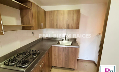 Apartamento de segundo piso en exclusiva unidad cerrada.