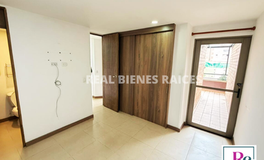 Apartamento de segundo piso en exclusiva unidad cerrada.