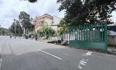 Dijual Tanah Kav Hoek Jalan Raya 3 Row di Cemput Barat