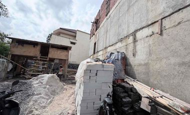 Dijual Tanah Kav Hoek Jalan Raya 3 Row di Cemput Barat