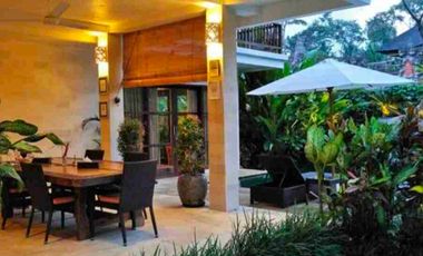 Villa Freehold Dengan 5 Kamar di Payogan Ubud