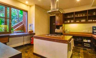 Villa Freehold Dengan 5 Kamar di Payogan Ubud