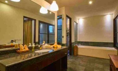 Villa Freehold Dengan 5 Kamar di Payogan Ubud