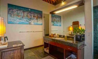 Villa Freehold Dengan 5 Kamar di Payogan Ubud