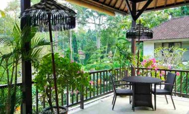 Villa Freehold Dengan 5 Kamar di Payogan Ubud