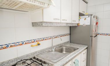 SE VENDE DEPTO EN EDIFICIO ALTO DEL PARQUE.