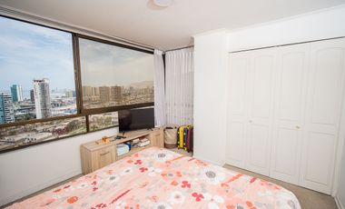 SE VENDE DEPTO EN EDIFICIO ALTO DEL PARQUE.